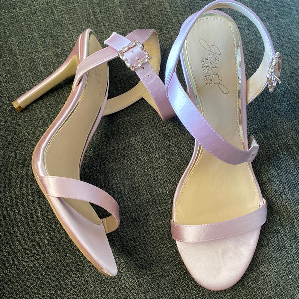 Jewel Badgley Mischka satin heels